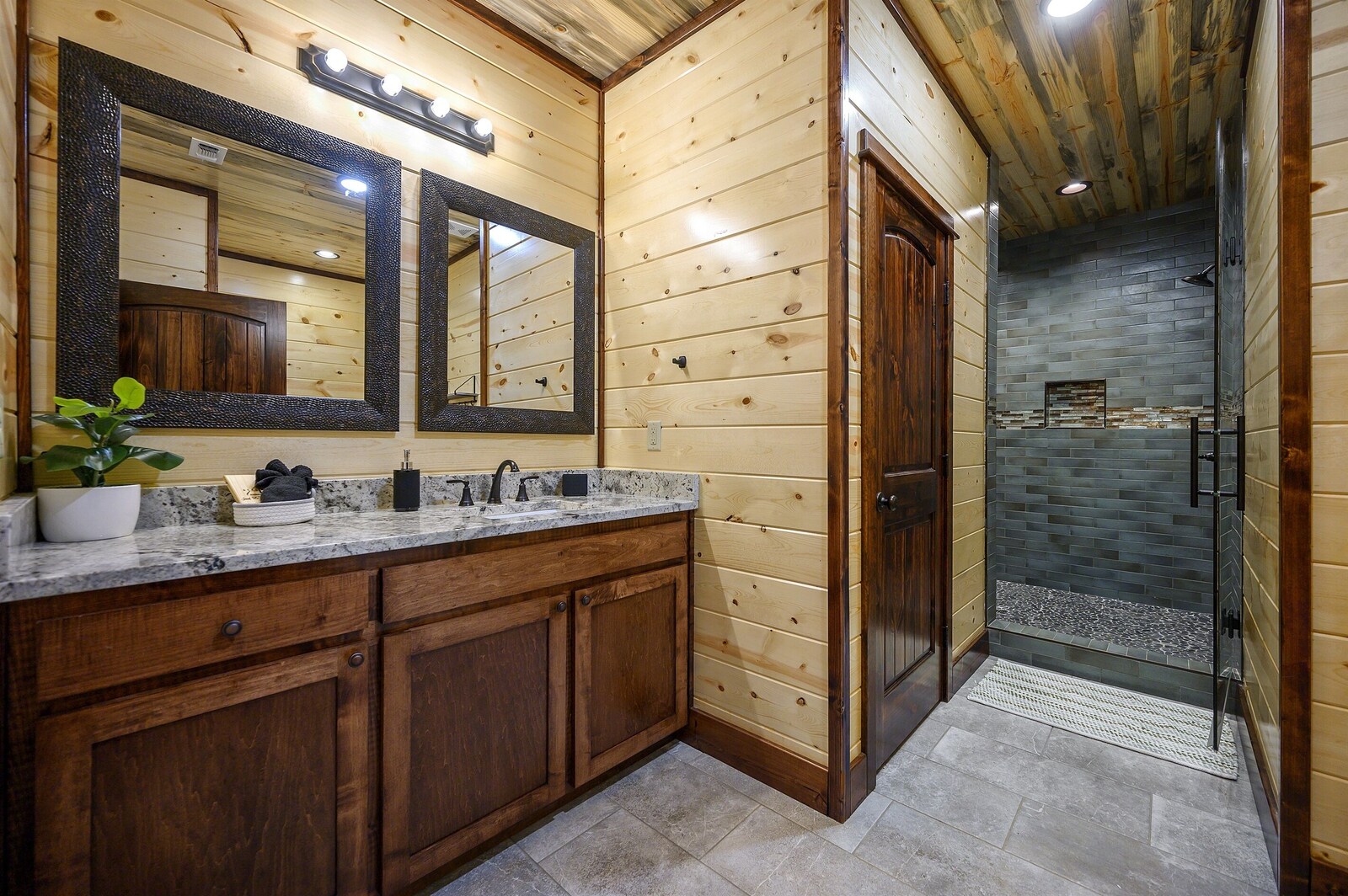 Master ensuite with oversized shower and freestanding tub